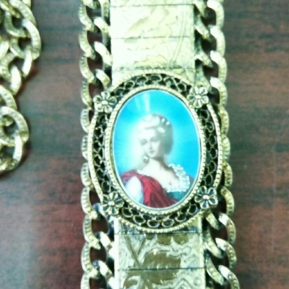 Vintage portrait necklace - Picture 4 of 4